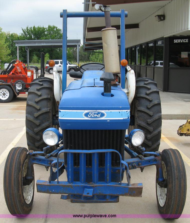 image for item 5089 Ford 2910 tractor