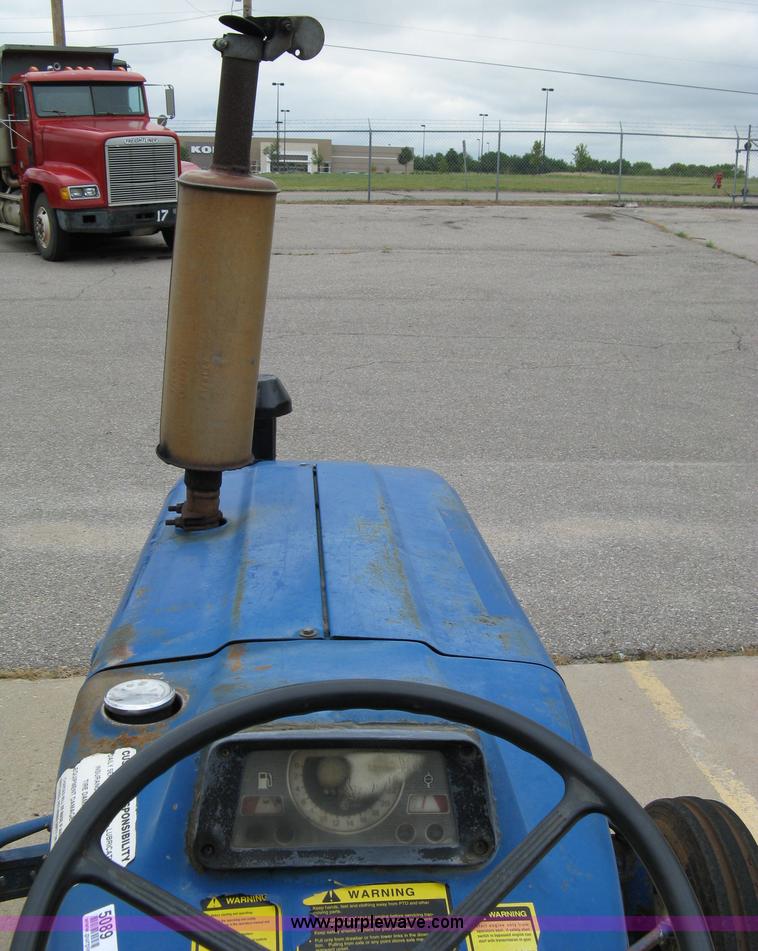 image for item 5089 Ford 2910 tractor