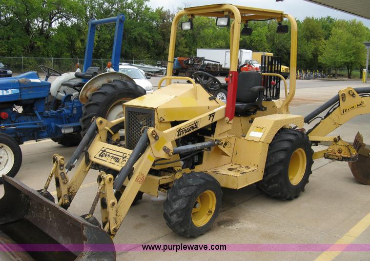 image for item 5090 Terramite T7 loader backhoe