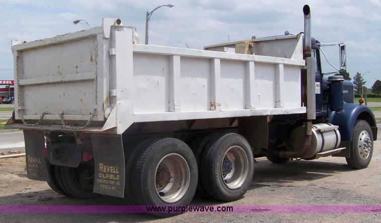 image for item 6013 1977 Kenworth W900A dump truck