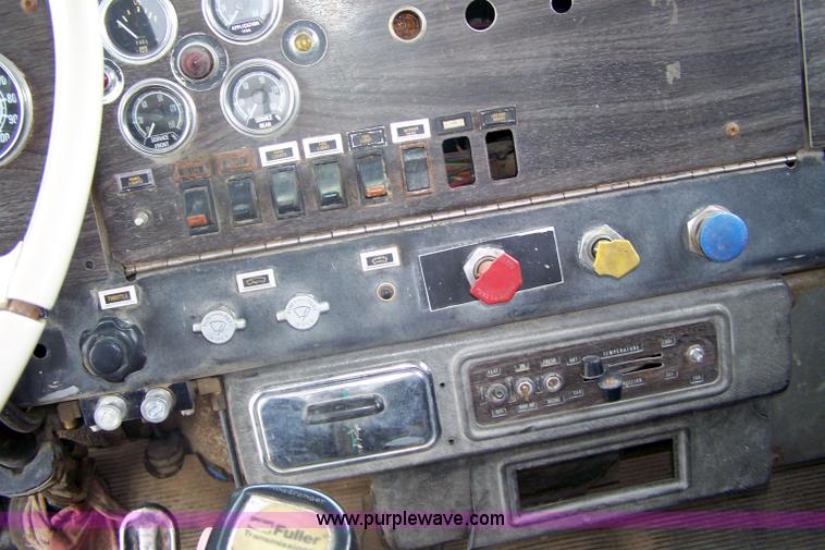 image for item 6013 1977 Kenworth W900A dump truck