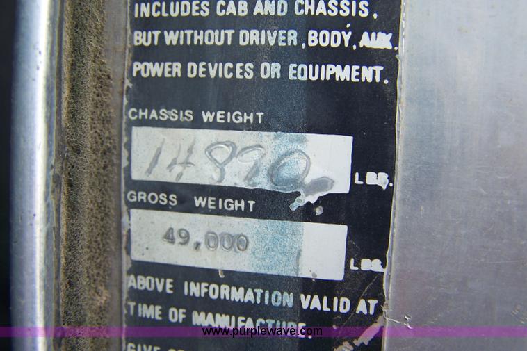 image for item 6013 1977 Kenworth W900A dump truck