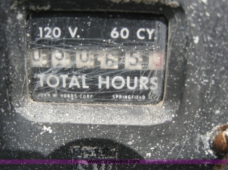 image for item 6131 1970 Ford 600 bucket truck