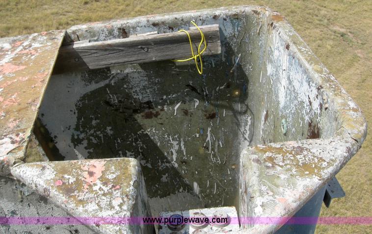 image for item 6131 1970 Ford 600 bucket truck