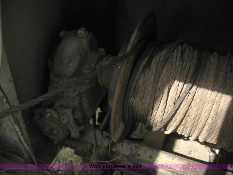 image for item 6131 1970 Ford 600 bucket truck