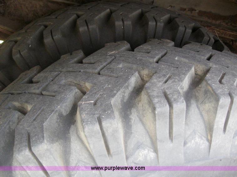 image for item 6131 1970 Ford 600 bucket truck