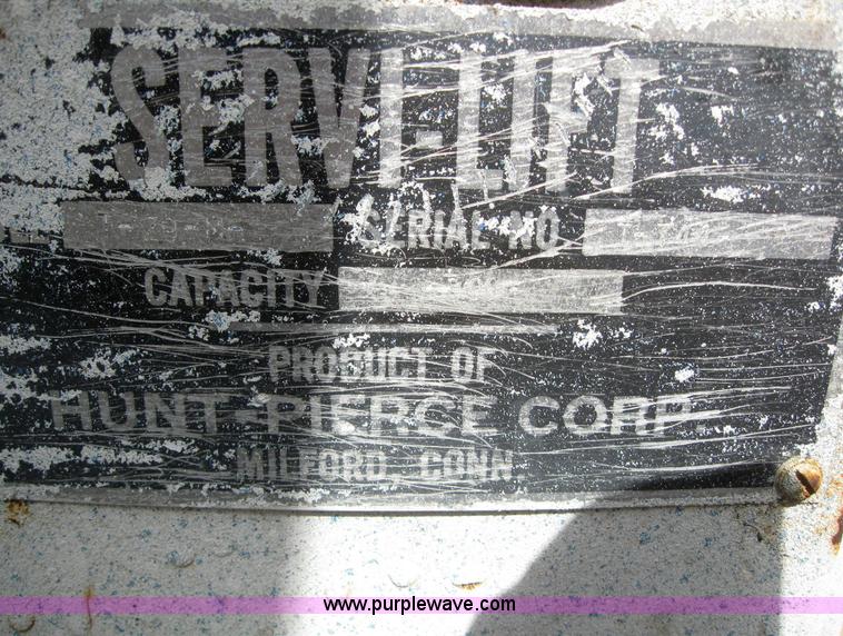 image for item 6131 1970 Ford 600 bucket truck