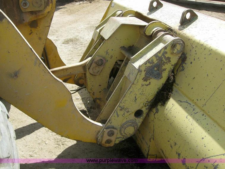 image for item 6133 1999 Komatsu WA250-3L wheel loader