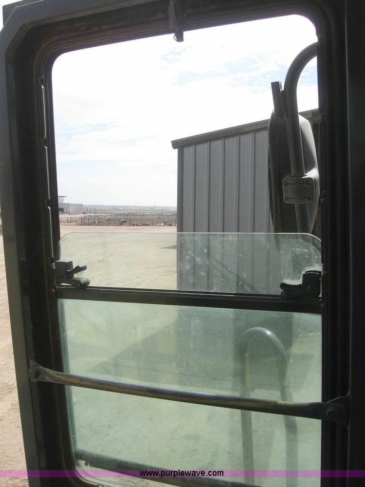 image for item 6133 1999 Komatsu WA250-3L wheel loader