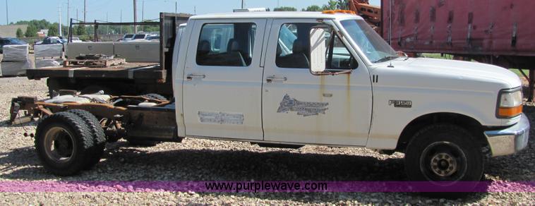 image for item 6716 1994 Ford F-350 XL cab and chassis