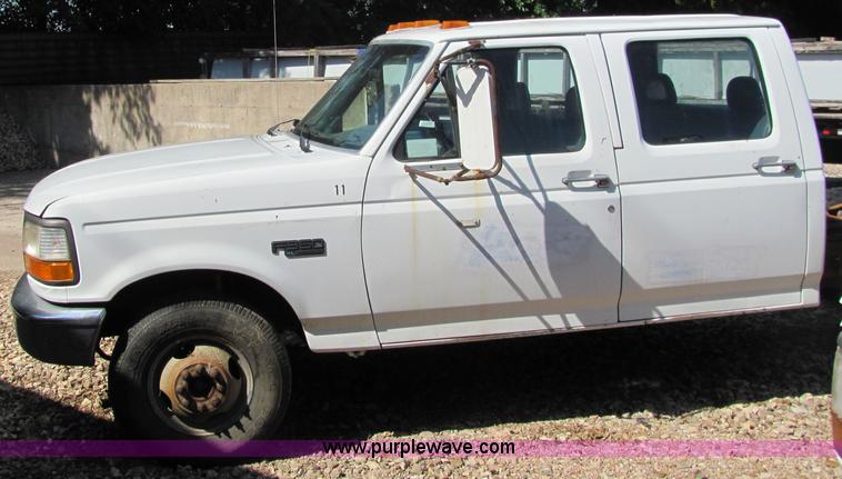 image for item 6716 1994 Ford F-350 XL cab and chassis