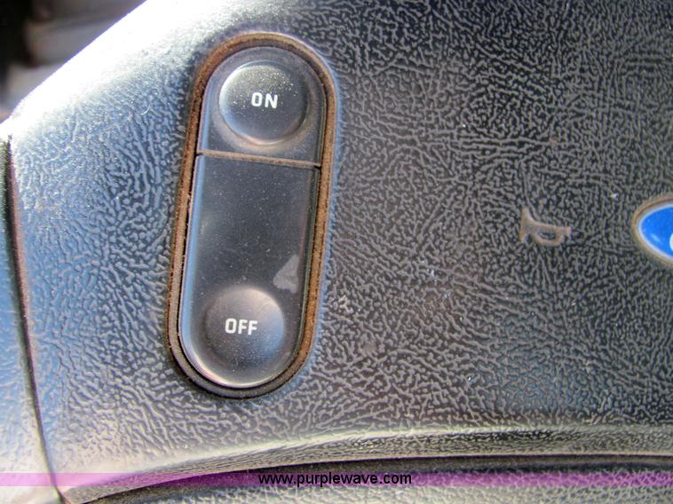 image for item 6717 1994 Ford F-350 XL