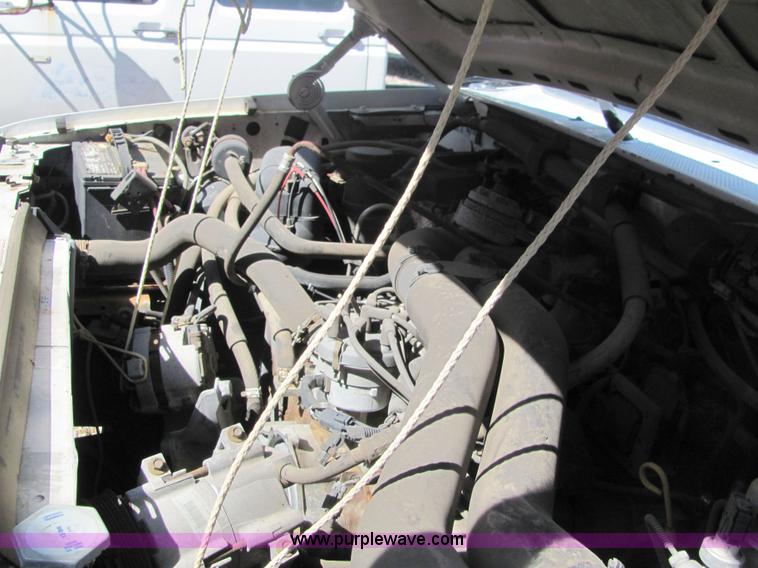 image for item 6717 1994 Ford F-350 XL