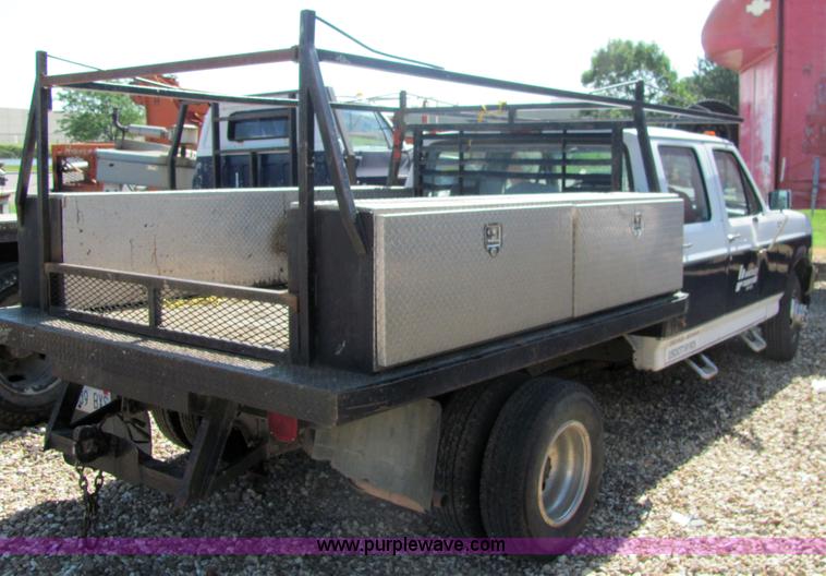 image for item 6718 1995 Ford F-350 XL