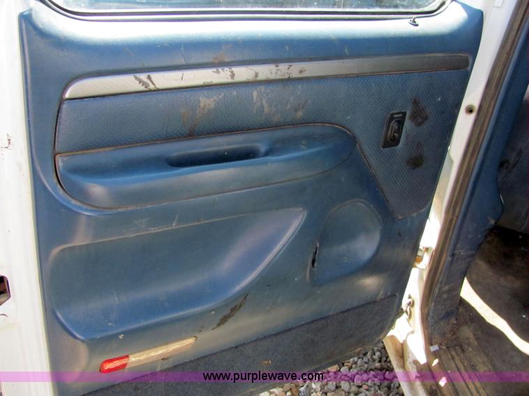 image for item 6718 1995 Ford F-350 XL