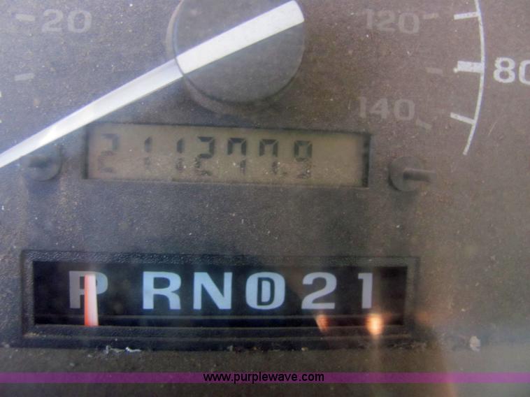 image for item 6718 1995 Ford F-350 XL