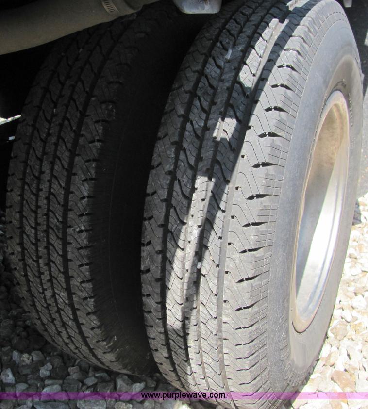 image for item 6718 1995 Ford F-350 XL