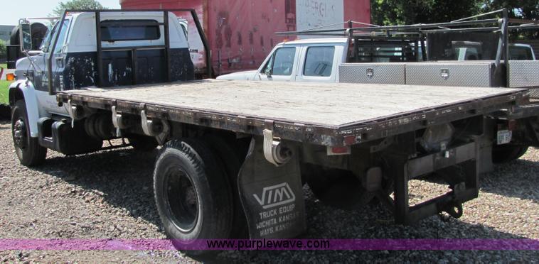 image for item 6719 1982 GMC Topkick 7000