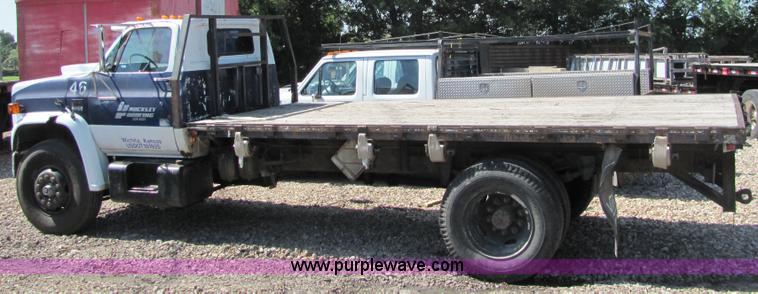 image for item 6719 1982 GMC Topkick 7000