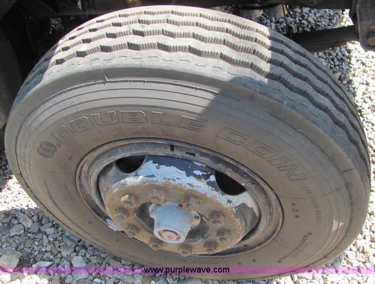 image for item 6719 1982 GMC Topkick 7000