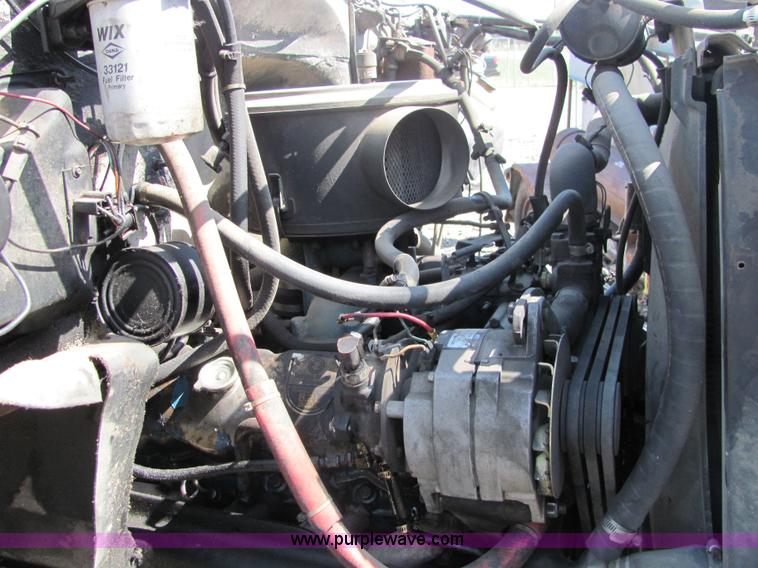 image for item 6719 1982 GMC Topkick 7000