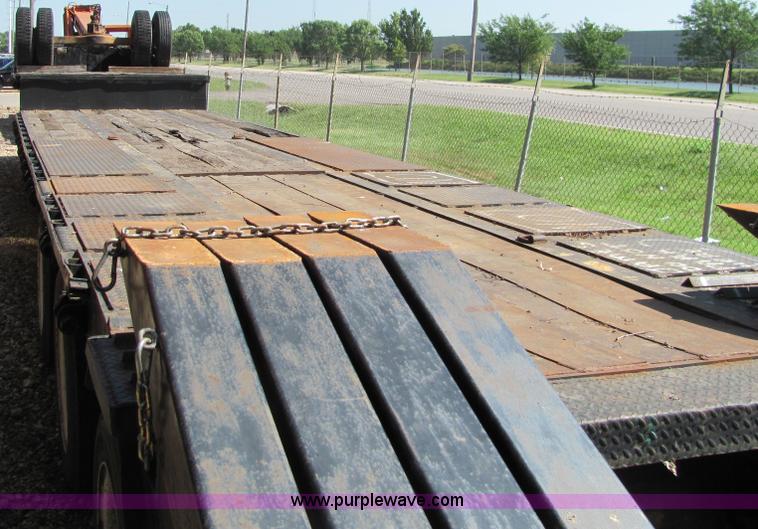 image for item 6722 1992 Great Dane 48' drop deck triple axle trailer