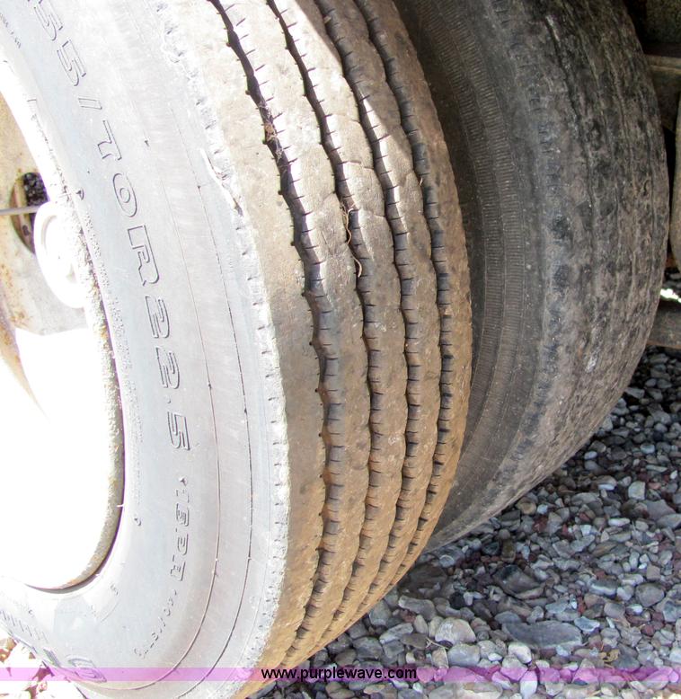 image for item 6722 1992 Great Dane 48' drop deck triple axle trailer