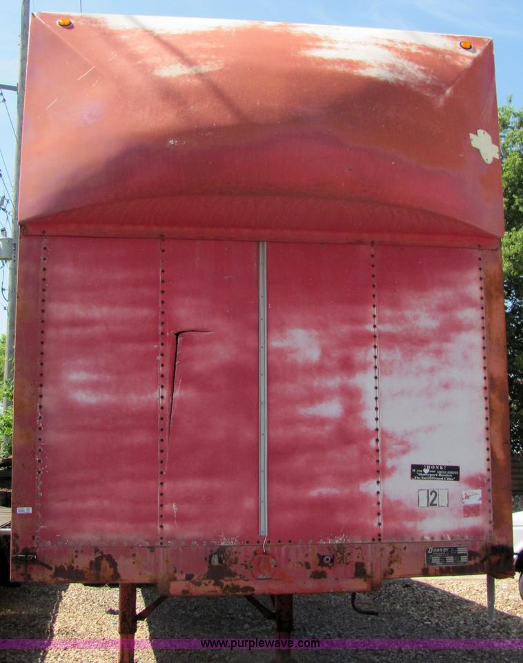 image for item 6723 1982 Dorsey 42' tandem axle curtain trailer