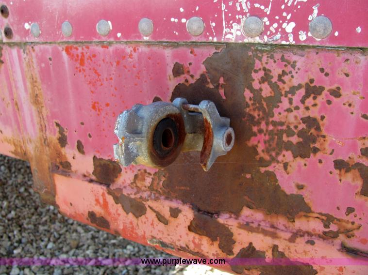 image for item 6723 1982 Dorsey 42' tandem axle curtain trailer