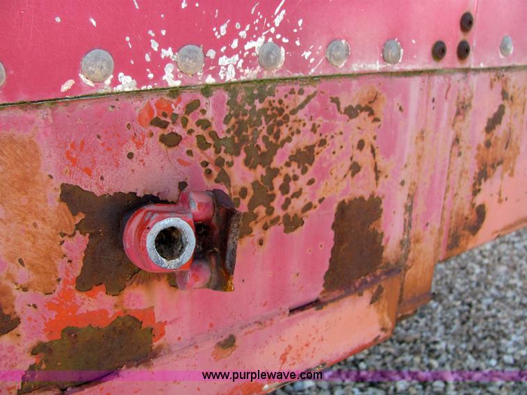 image for item 6723 1982 Dorsey 42' tandem axle curtain trailer