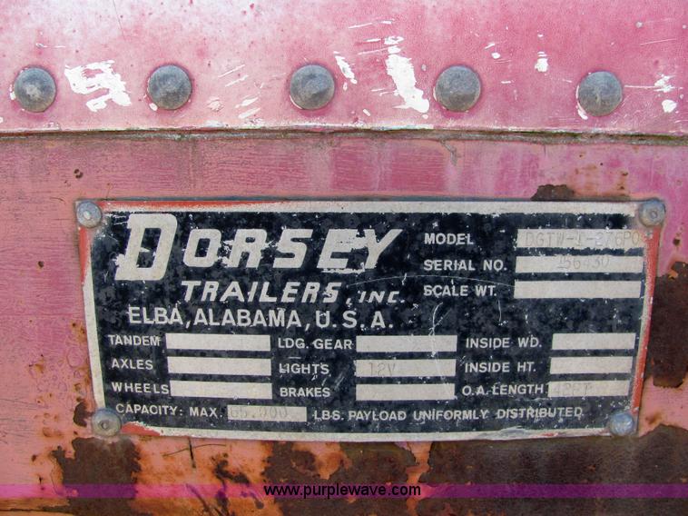 image for item 6723 1982 Dorsey 42' tandem axle curtain trailer