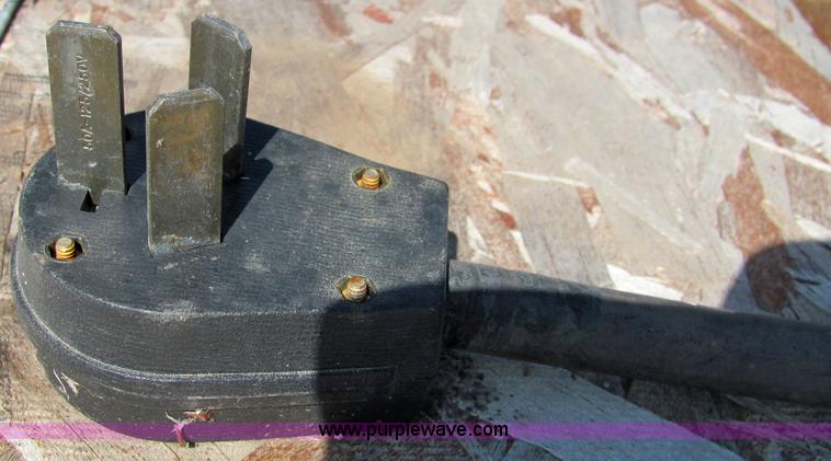 image for item 6724 Dewalt 16" radial arm saw