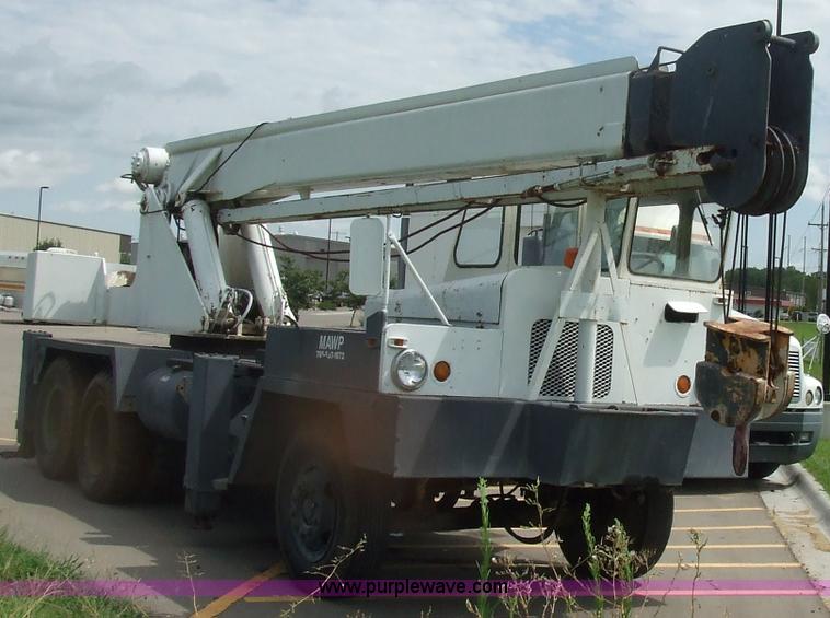 image for item 7105 1968 Grove TD-150 15 ton truck crane