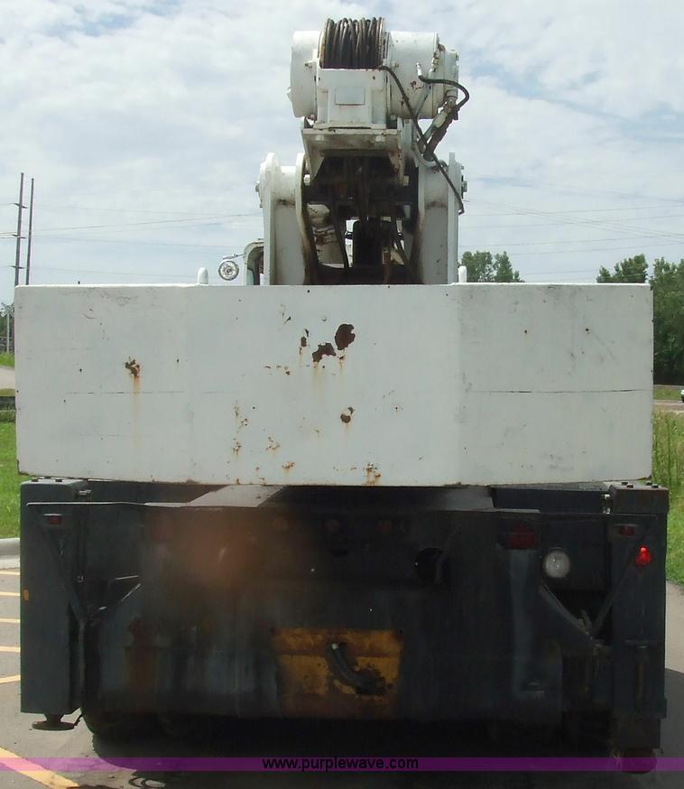 image for item 7105 1968 Grove TD-150 15 ton truck crane