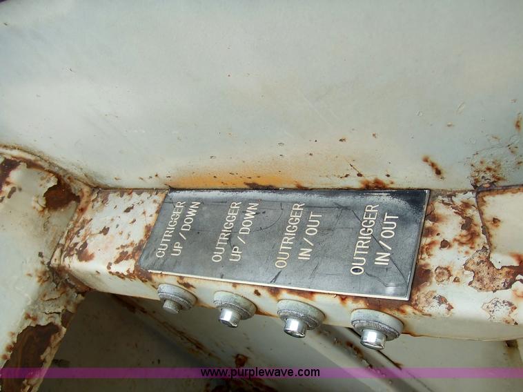 image for item 7105 1968 Grove TD-150 15 ton truck crane