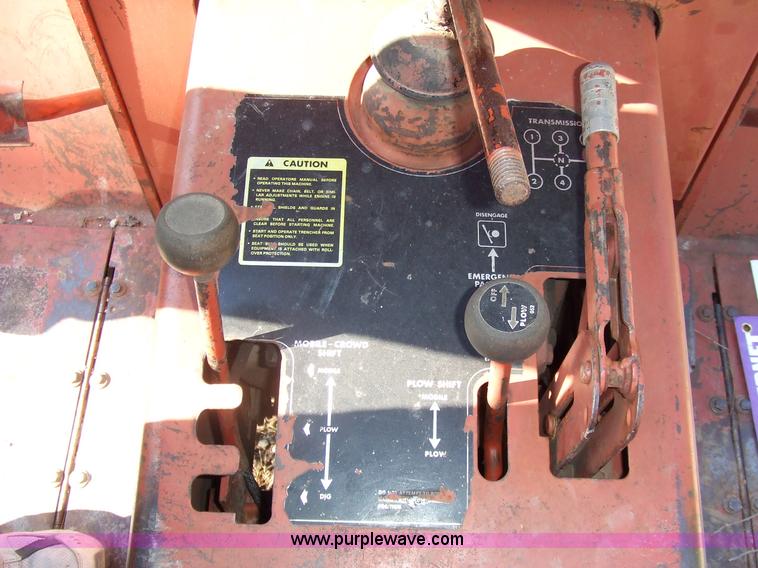 image for item 7123 1983 Ditch Witch 4010 trencher with backhoe