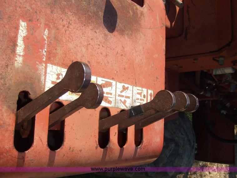 image for item 7123 1983 Ditch Witch 4010 trencher with backhoe