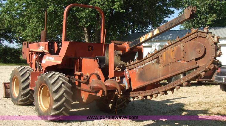 image for item 7124 1991 Ditch Witch 6510 trencher