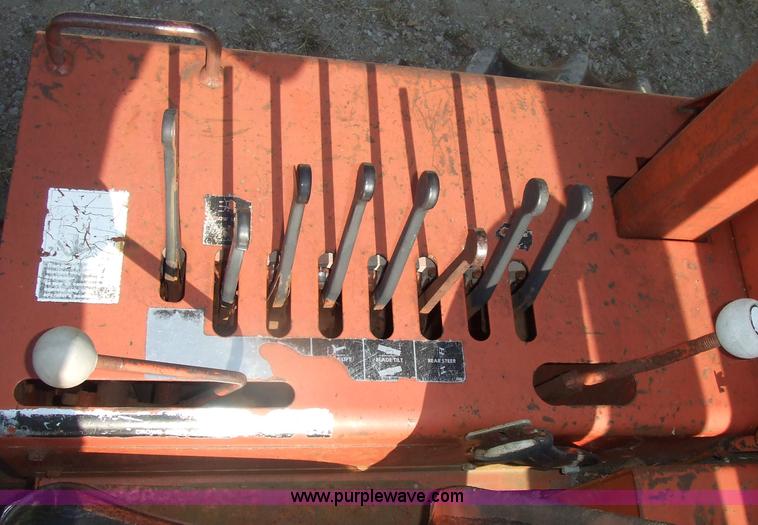 image for item 7124 1991 Ditch Witch 6510 trencher