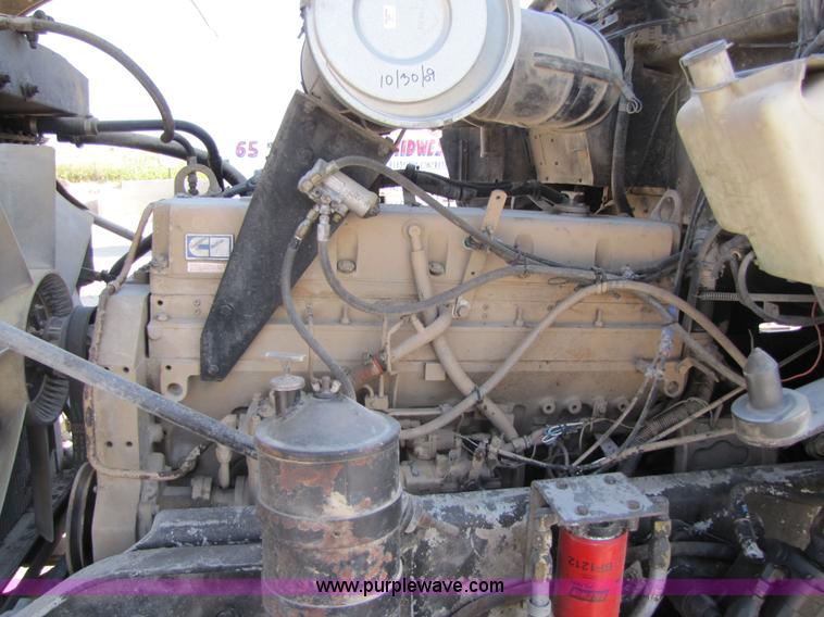 image for item 7175 1991 Kenworth W900B concrete mixer truck