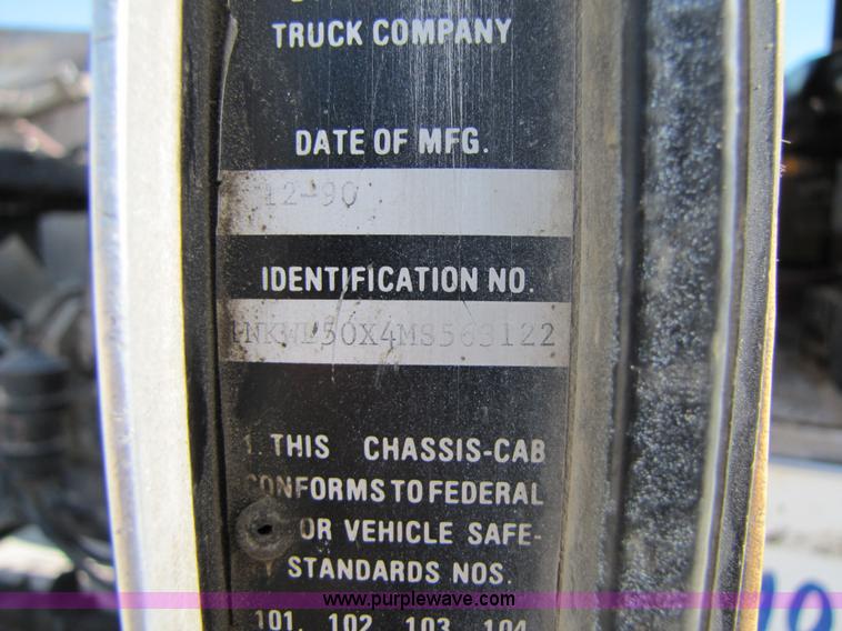 image for item 7175 1991 Kenworth W900B concrete mixer truck