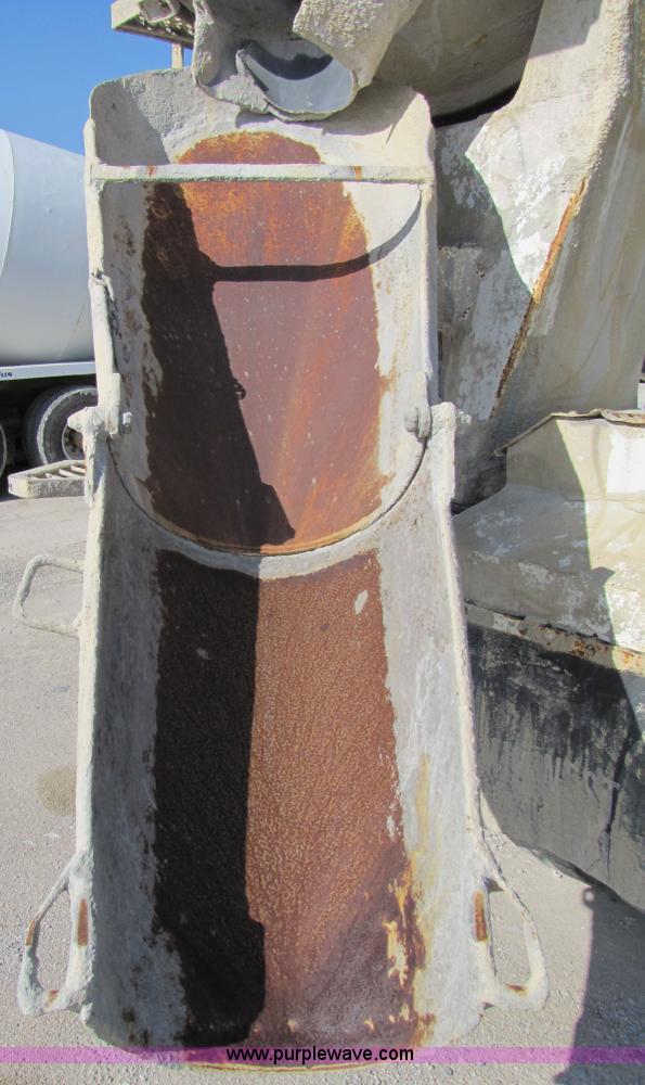 image for item 7176 1987 Volvo Autocar concrete truck