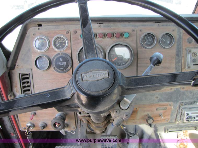 image for item 7176 1987 Volvo Autocar concrete truck