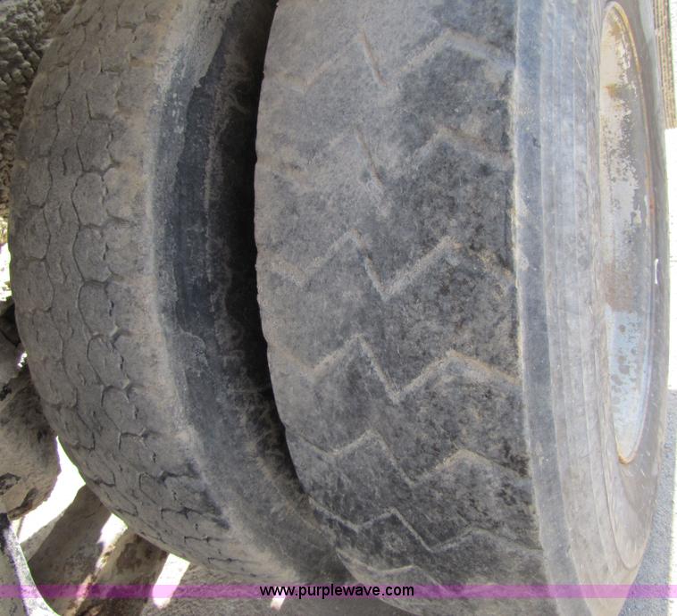 image for item 7176 1987 Volvo Autocar concrete truck