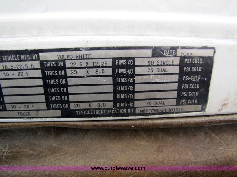 image for item 7176 1987 Volvo Autocar concrete truck