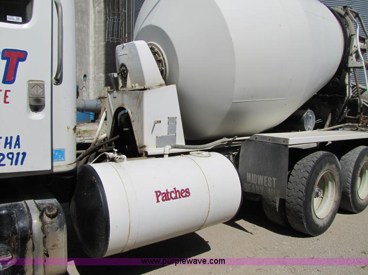 image for item 7177 1981 International 2574