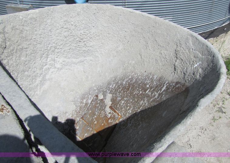 image for item 7177 1981 International 2574