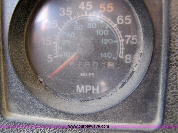 image for item 7177 1981 International 2574