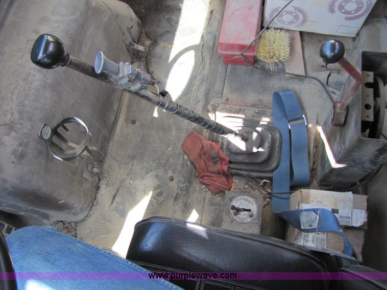 image for item 7177 1981 International 2574