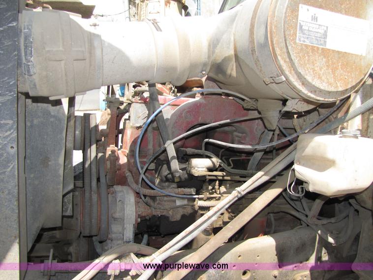 image for item 7177 1981 International 2574